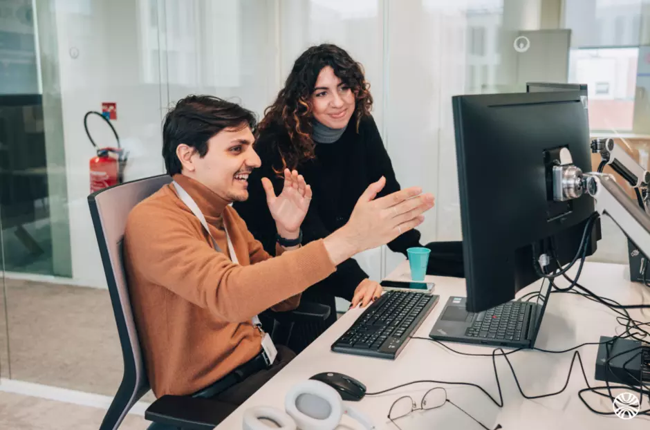 2 employees from the Flexcity team